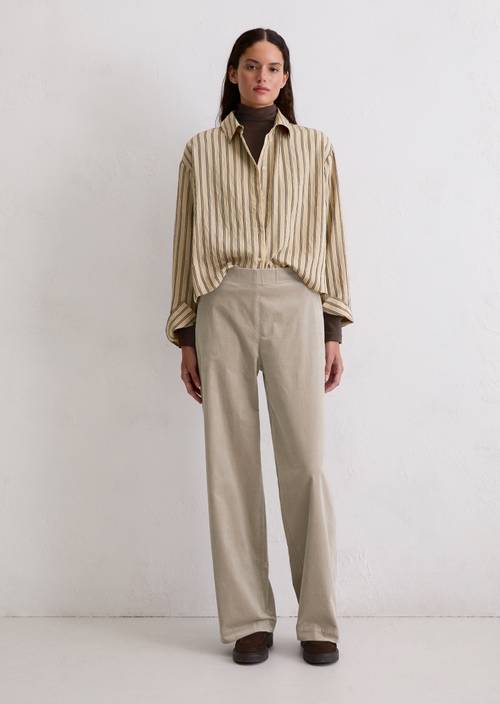 Fluwelen broek los Chalky Mauve in vooraanzicht