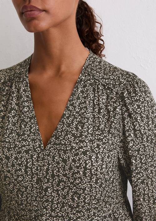 Jurk met print los Dark Grey in detailaanzicht