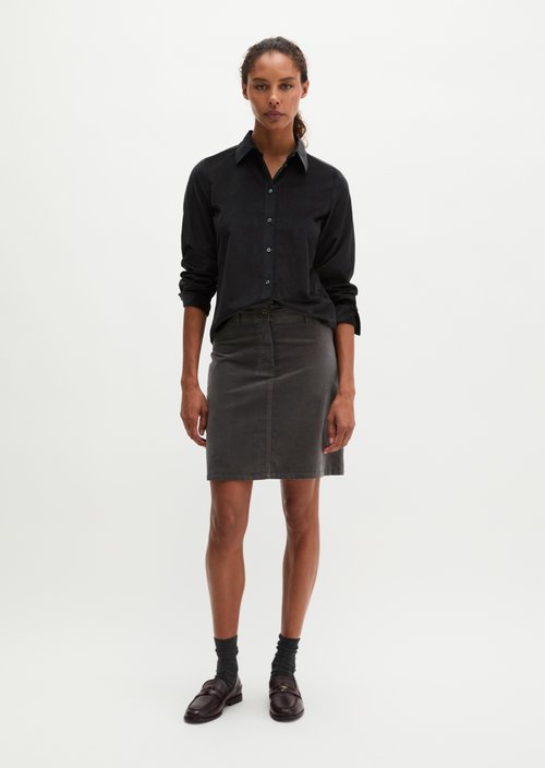 Fitted velvet blouse — Broken Graphite