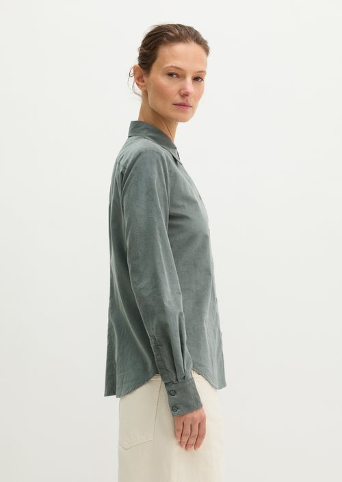 Fitted velvet blouse — Foggy Blue