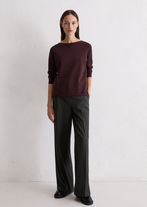 Basic knitted sweater regular — Black Cherry