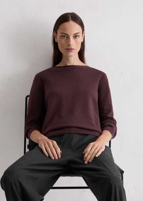 Basic knitted sweater regular — Black Cherry