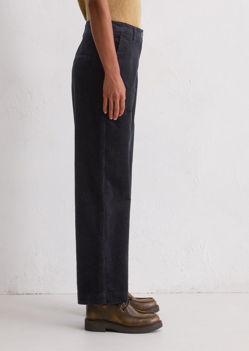 Corduroy pants model Lande loose — Deep Night Blue