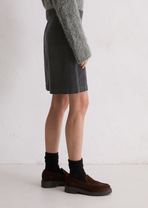 Short velvet skirt — Cloudburst