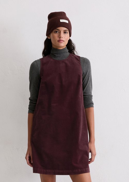 Short velvet dress straight — Black Cherry