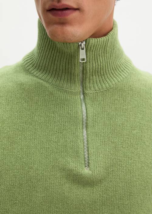 Troyer regular Forest Dust in detail view