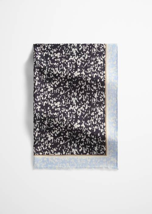 Scarf Dark Blue in front view