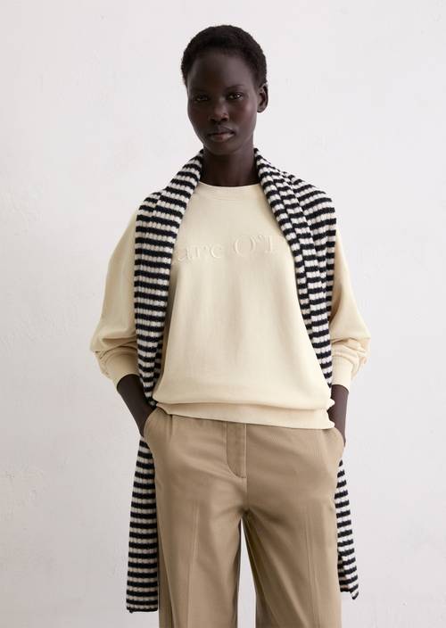 Sudadera relajada con logotipo Raw Cream en vista frontal