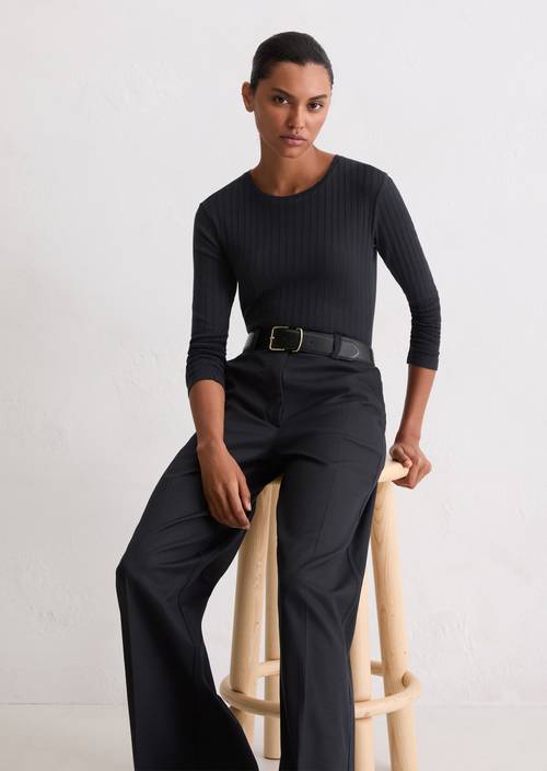 Longsleeve slim Deep Night Blue in front view