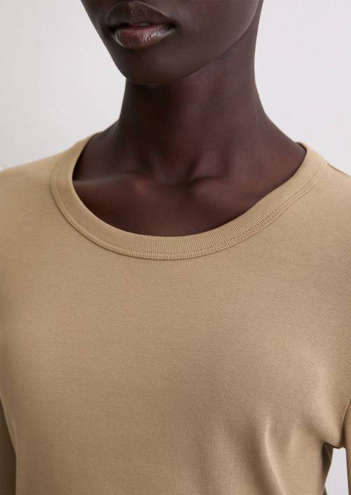 Longsleeve regular Soft Mocca in detail view