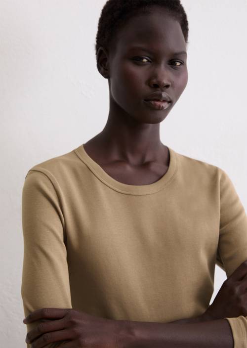 Longsleeve regular Soft Mocca in front view