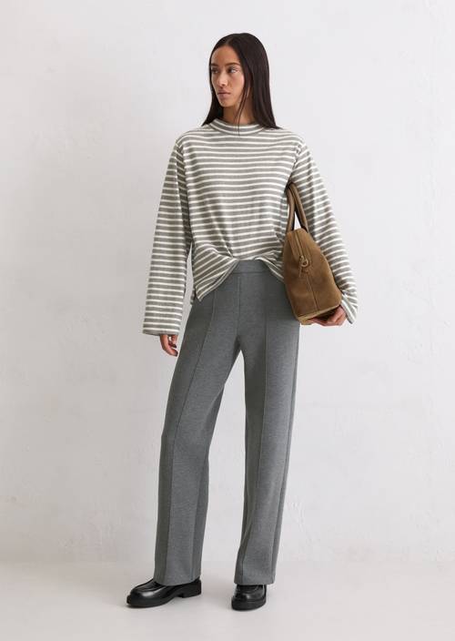 Relaxte jersey broek Warm Granite Melange in vooraanzicht