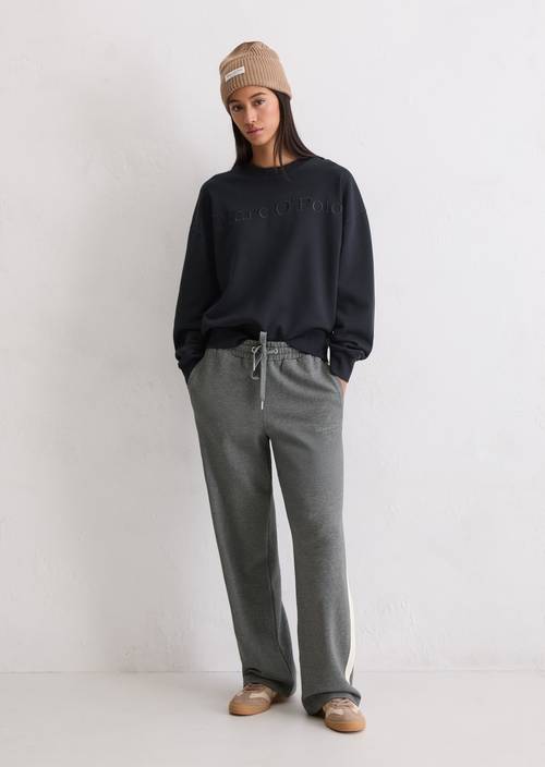 Luźne spodnie dresowe Warm Granite Melange w widoku z przodu