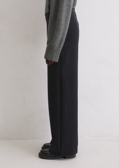 Relaxed pinstripe jersey pants — Dark Grey