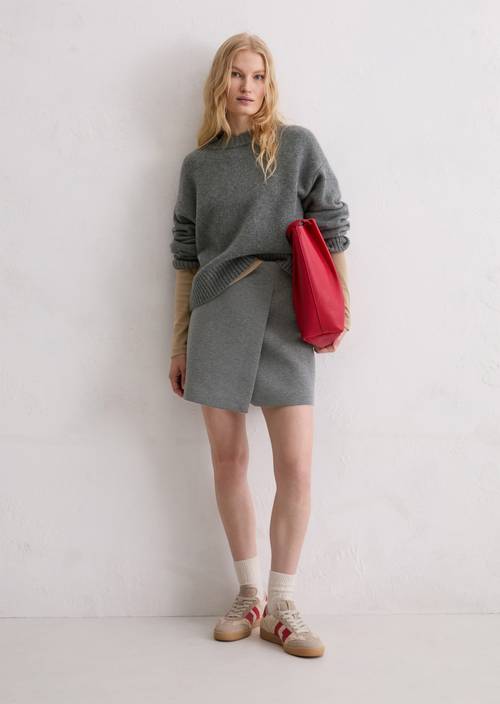 Minigonna regolare in jersey Warm Granite Melange in vista frontale