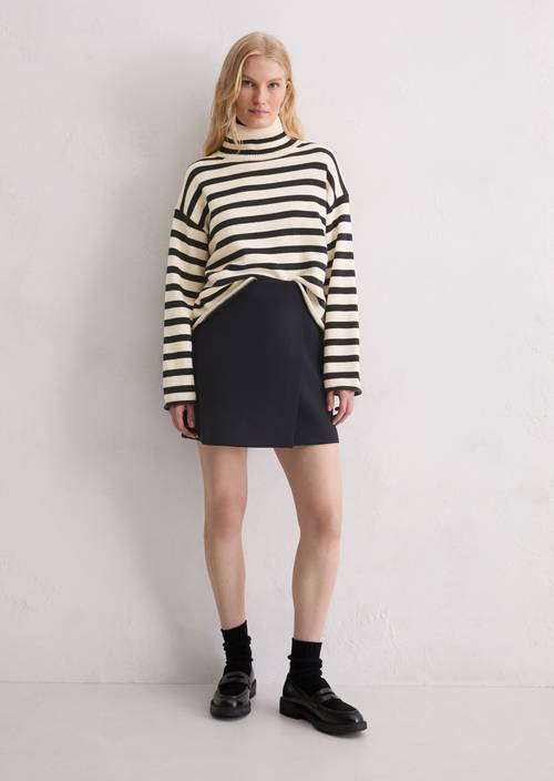 Minigonna regolare in jersey Deep Night Blue in vista frontale