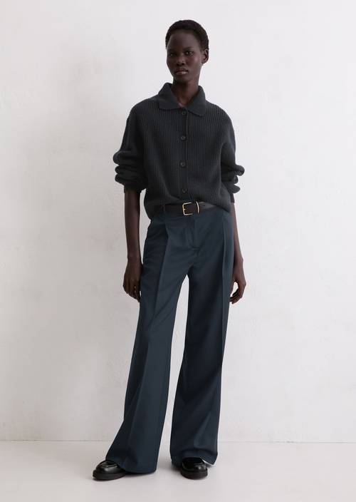 Relaxed cardigan Deep Night Blue in front view