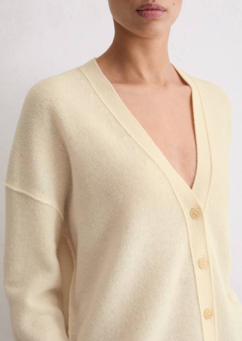 Cardigan oversized Raw Cream in detail view