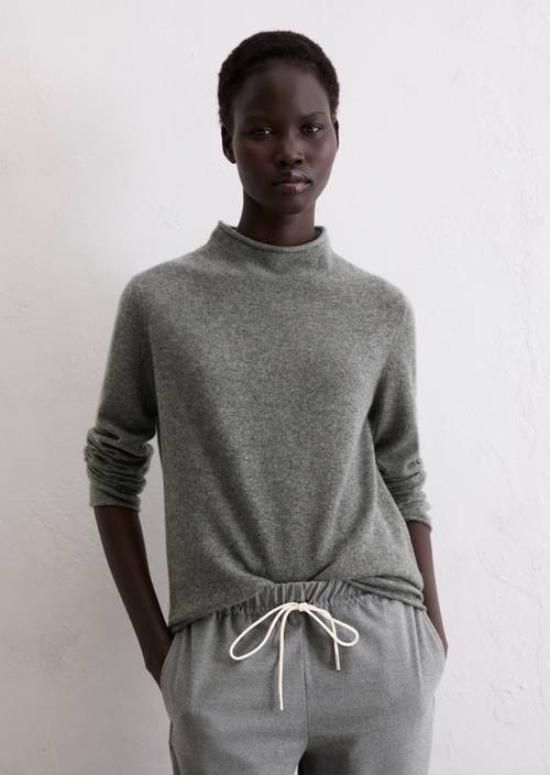 Cashmere sweater regular Warm Granite Melange in front view