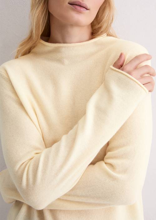 Cashmere sweater regular Raw Cream in detail view
