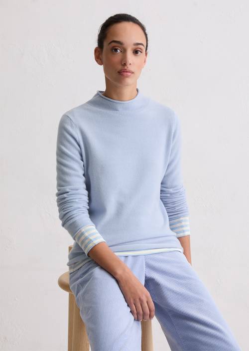 Cashmere sweater regular Soft Sea in front view