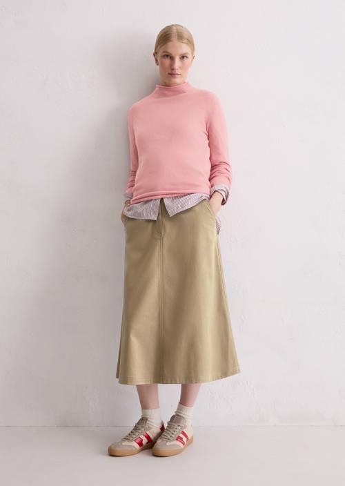 Cashmere sweater regular Natural Rose in front view