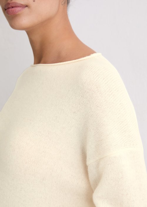 Oversized sweater — Raw Cream