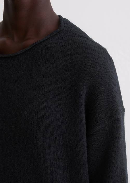 Grote trui Deep Night Blue in detailaanzicht