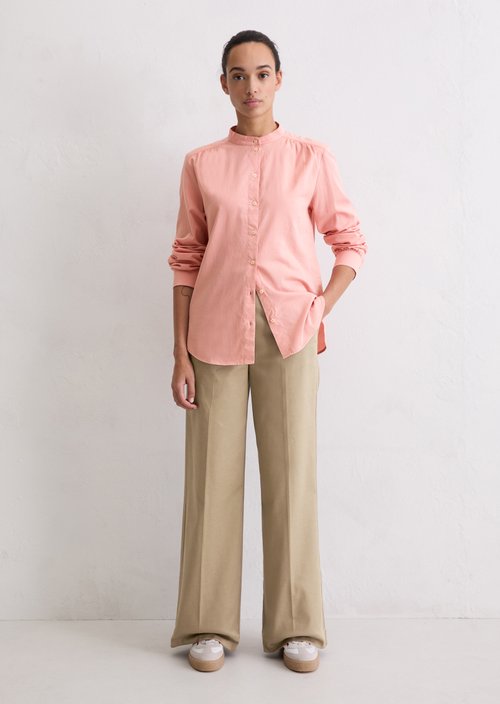 Relaxed stand-up collar blouse — Natural Rose