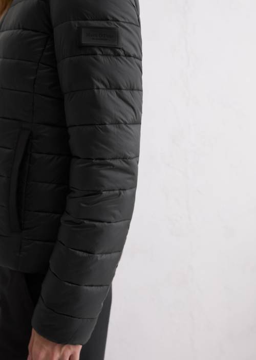 Veste matelassée légère fitted Black en vue détaillée