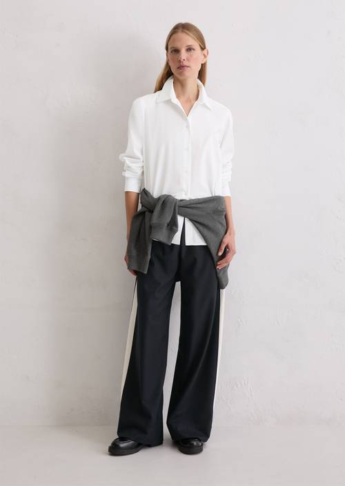 Regular long sleeve blouse White in front view