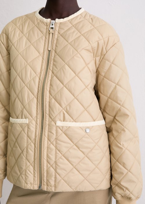 Relaxed collarless quilted jacket — Stormy Sand