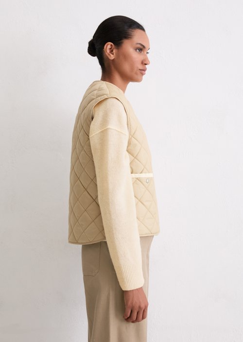 Regular collarless quilted vest — Stormy Sand