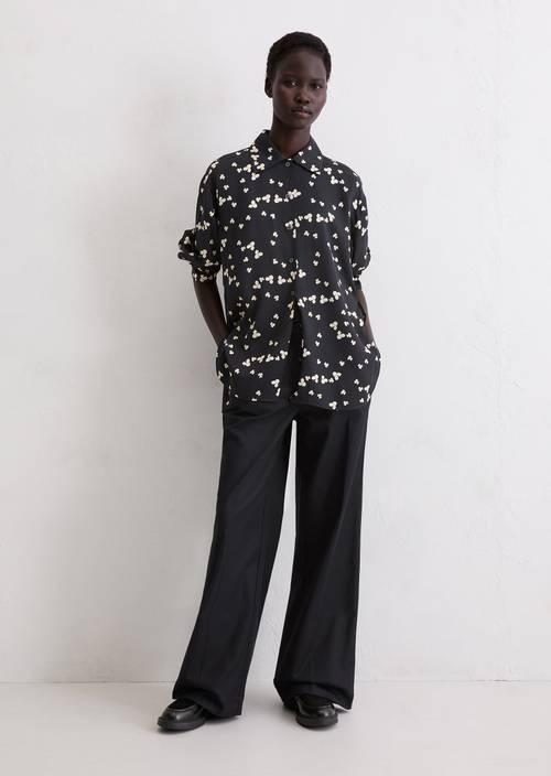 Blusa relajada estampada Dark Blue en vista frontal