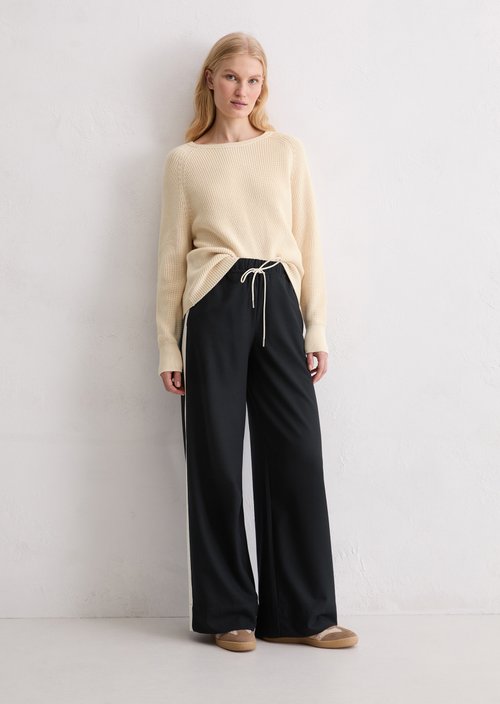 DfC sweater loose — Raw Cream