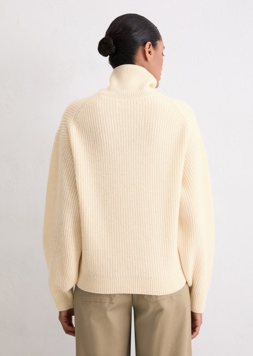 Relaxed knit sweater — Raw Cream