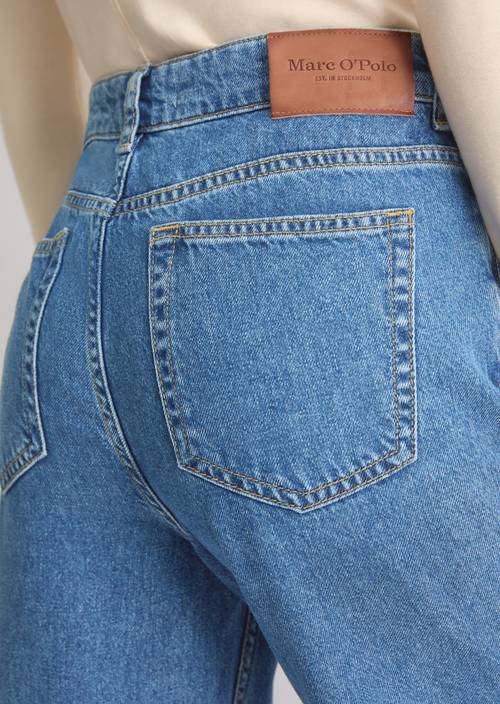 Szerokie rozkloszowane dżinsy Bright Blue w widoku szczegółowym