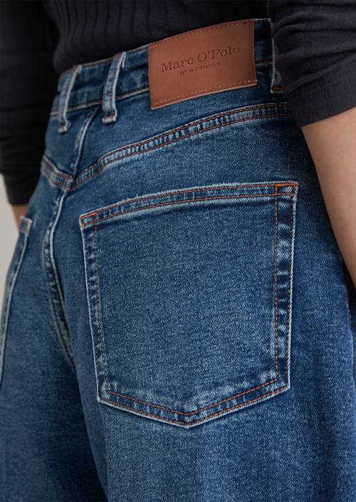 Jeans Model Lara barrel cropped Dark Blue in Detailansicht