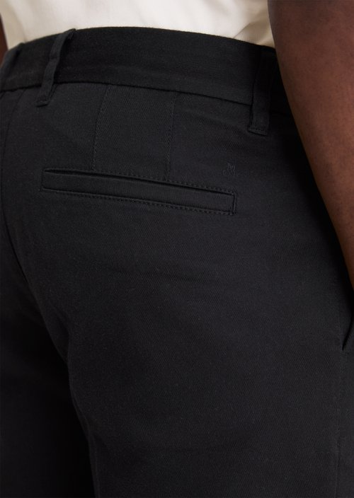 Chino model Osby tapered — Black