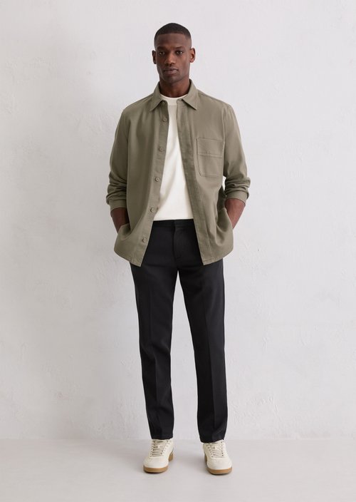 Chino model Osby tapered — Black