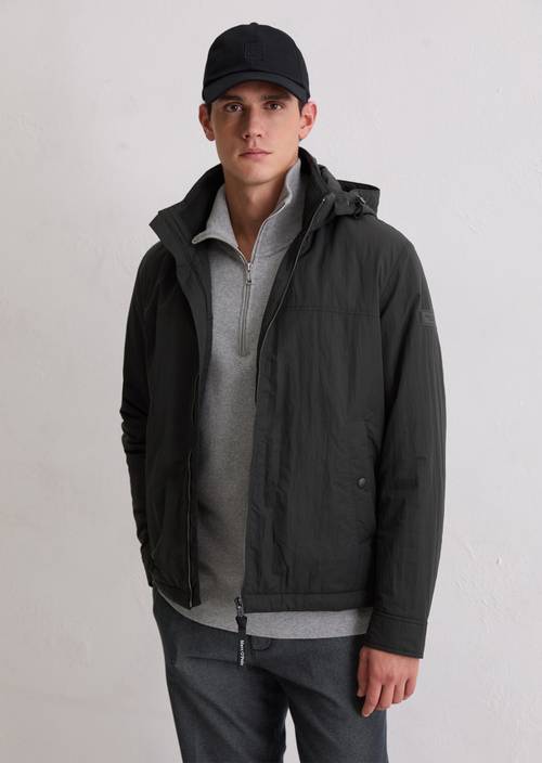 Leicht wattierte Jacke regular Black in Frontalansicht