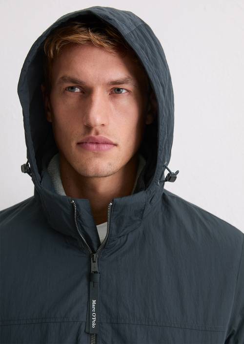 Leicht wattierte Jacke regular Dark Navy in Detailansicht