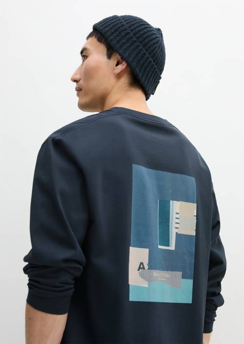 Relaxed longsleeve Dark Navy in front view