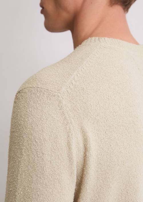Pull bouclette regular Light Oat en vue détaillée