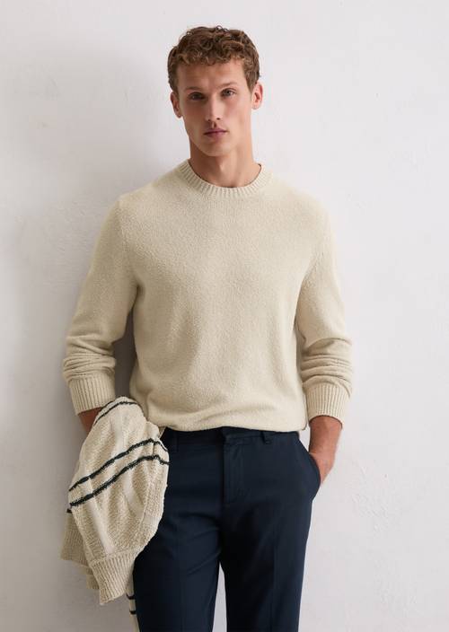 Pull bouclette regular Light Oat en vue de face