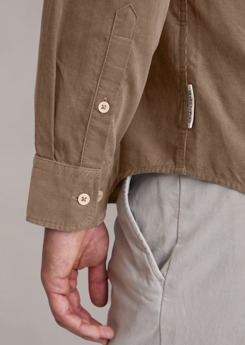 Corduroy shirt shaped — Pavestone