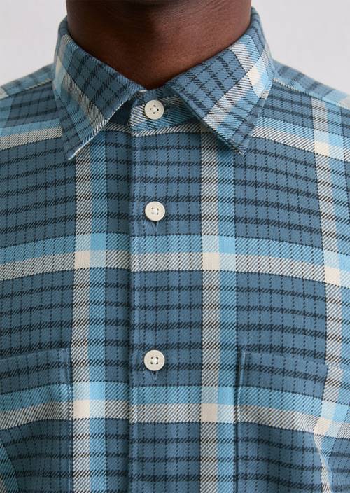 Běžná košile Dark Blue v detailním pohledu