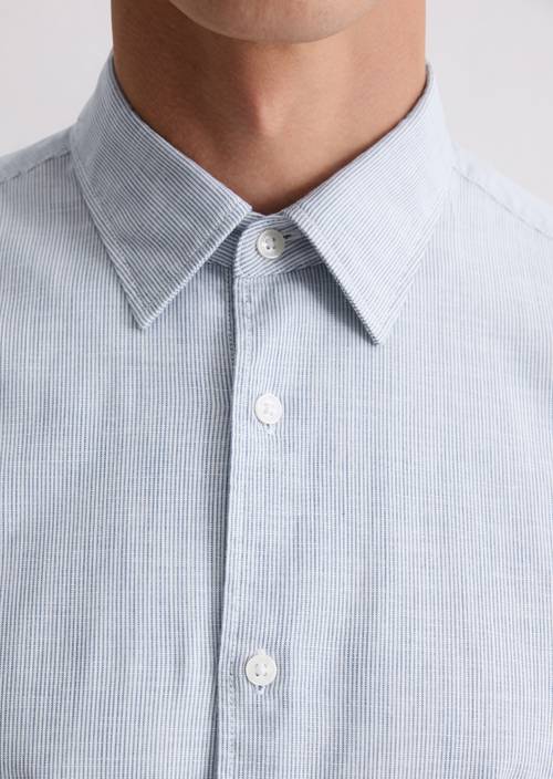 Con forma de camisa Dark Blue en vista detallada