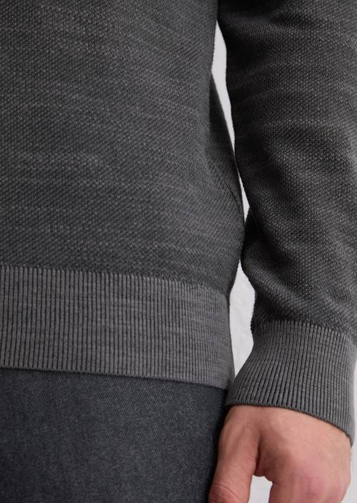 Sweater regular Dark Grey Melange in detail view
