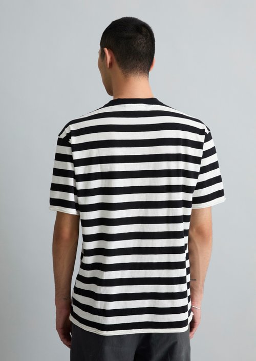 Relaxed T-shirt — Black